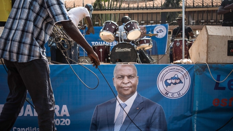 Faustin Archange Touadera blev i slutningen af december genvalgt som præsident i Den Centralafrikanske Republik, selv om magtfulde oprørsgrupper har forsøgt at forhindre det.