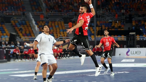 Egypten indledte VM på hjemmebane med en sikker sejr over Chile.