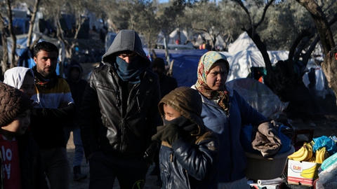 Flygtninge og migranter i Moria-lejren på Lesbos. I Moria er der over 19.000 asylansøgere, men kun kapacitet til at tage imod 2840.