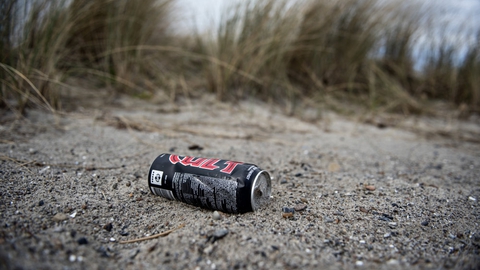 Da det ikke har været muligt at komme på landets genbrugspladser, er der opstået problemer med blandt andet affald, der er blevet smidt i naturen. (Arkivfoto)