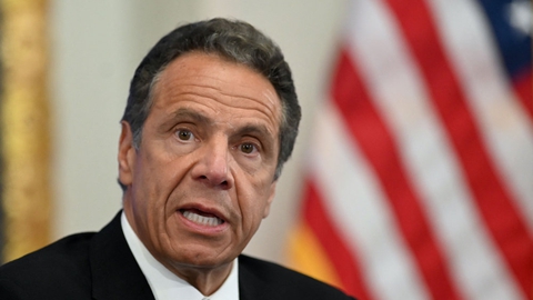 Andrew Cuomo blev i USA lidt af en national stjerne sidste forår for sine pressemøder om coronakrisen, der blev betegnet som ærlige og empatiske. Siden er hans stjerne dog falmet en del. (Arkivfoto)