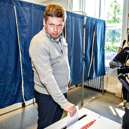 Rasmus Paludan fra Stram Kurs stemmer på Vesterbros Bibliotek under Folketingsvalget 2019, onsdag den 5. juni 2019.. (Foto: Henning Bagger/Ritzau Scanpix)