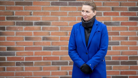 Regeringen drøfter regionale genåbninger, og statsministeren håber, at vi inden for de næste uger kan tage det næste forsigtige skridt", udtaler Mette Frederiksen i en mail. (Arkivfoto)