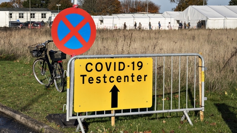 Siden fredagens opgørelse er der kommet svar på omkring 75.000 coronaprøver. Af dem har 1,7 procent være positive for covid-19. (Arkivfoto)