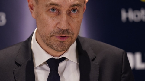 Sundheds- og ældreminister Magnus Heunicke meddeler på et pressemøde torsdag i Eigtveds Pakhus, at hurtigtest skal tages i brug i Danmark. Der er behov for at teste mange og hurtigt i både december, januar og februar, lyder det.
