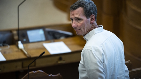 Justitsminister Nick Hækkerup oplyser i et skriftligt svar til Berlingske, at han anser sagen som "alvorlig" og vil drøfte den med Folketingets partier efter en vurderingen fra myndighederne af, om der kan være lignende sager.