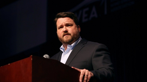 Troy Price forlader posten som formand for Det Demokratiske Parti i Iowa, efter at resultatet fra partiets vælgermøder i delstaten blev forsinket med en uge. (Arkivfoto).