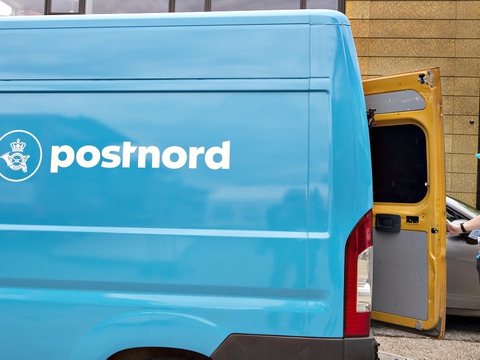 PostNords resultat er trukket op af færre udgifter til ansatte samt kompensation fra den danske stat, som PostNord får for at levere breve til alle afkroge af Danmark. (Arkivfoto)