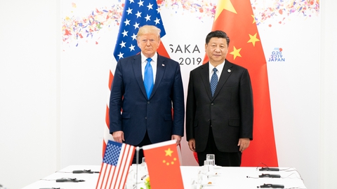 Den amerikanske præsident Donald Trump og den kinesiske leder Xi Jinping mødes ved G20-topmødet i Osaka, Japan i 2019. (Foto: Det Hvide Hus)