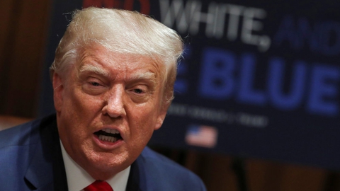 USA's præsident Donald Trumps kampagnestab har bedt om at få tilføjet en præsidentdebat mod Demokraternes kandidat, Joe Biden, i starten af september. (Arkivfoto)