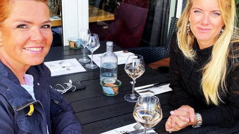 - Tak for dejlige timer, seje kvinde. Du er et af de kæreste og mest hjertevarme mennesker, jeg kender. Du har min fulde støtte og opbakning, skrev Pernille Vermund på Facebook om sit møde med Inger Støjberg. (Foto: Facebook)